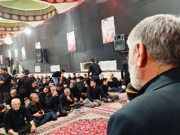 حضور پرشور مسئولان کاشمر در مراسم عزاداری شب سوم محرم روستای قلعه بالا