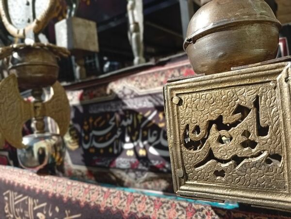 مراسم عزاداری و زنجیر زنی به مناسبت شهادت امام حسن عسکری«ع»