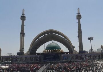 مراسم تشییع رهبر شهید در مصلای امام خمینی (ره)