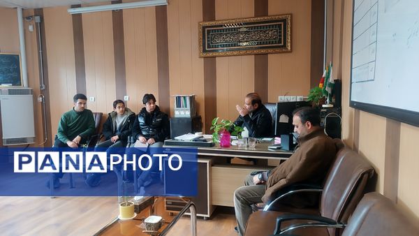  سومین جلسه شورای دانش‌آموزی دبیرستان شاهد ابوذر غفاری