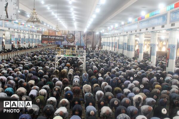 نماز جمعه امروز کرمان از نگاه دوربین