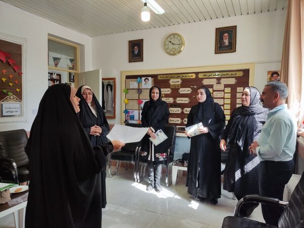 اولین جلسه انجمن اولیا و مربیان در دبستان رضای ۸ طرقبه شاندیز