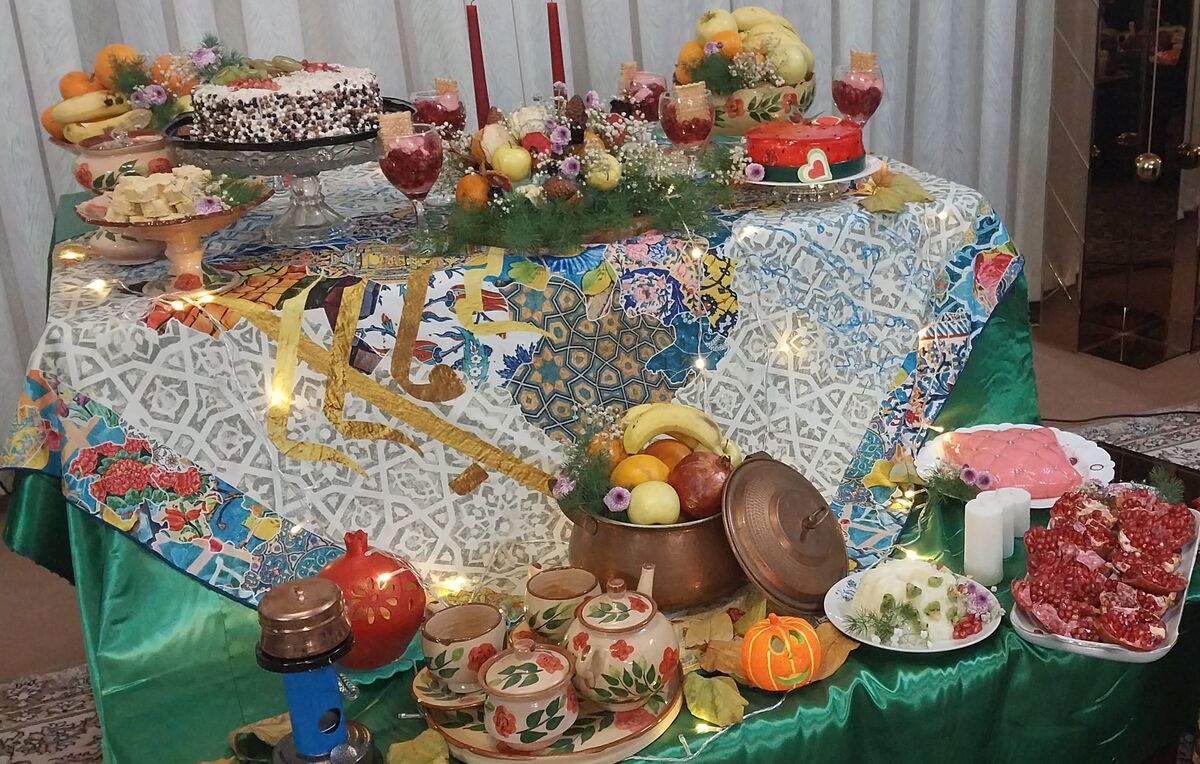 کف زنی، آداب شیرین شب یلدا در گناباد