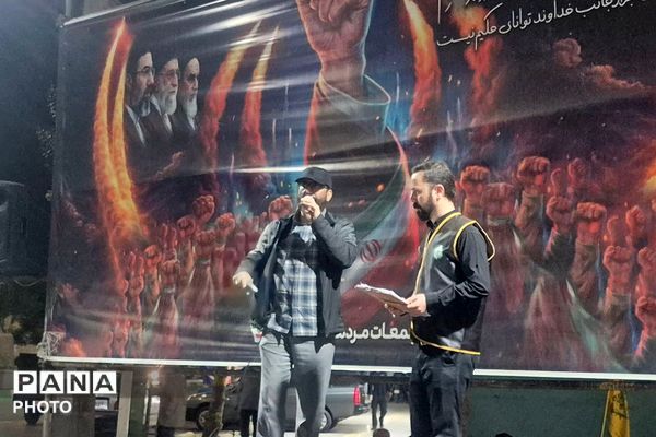  بازدید رئیس سازمان دانش‌آموزی شهرستانهای استان تهران از غرفه «با انرژی‌ها» منطقه کهریزک