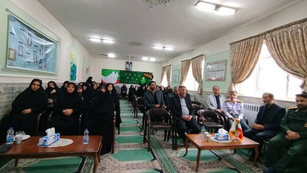 یادواره شهدای دبستان شاهد بنت‌الحسین تبریز با عطر فاطمی