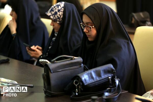 نشست خبری تشریح برنامه‌های دهه کرامت در قم