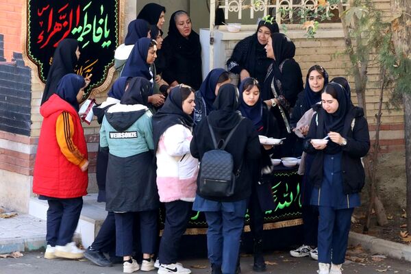 مراسم سوگواری شهادت حضرت فاطمه(س) در مدارس ناحیه 2 بهارستان