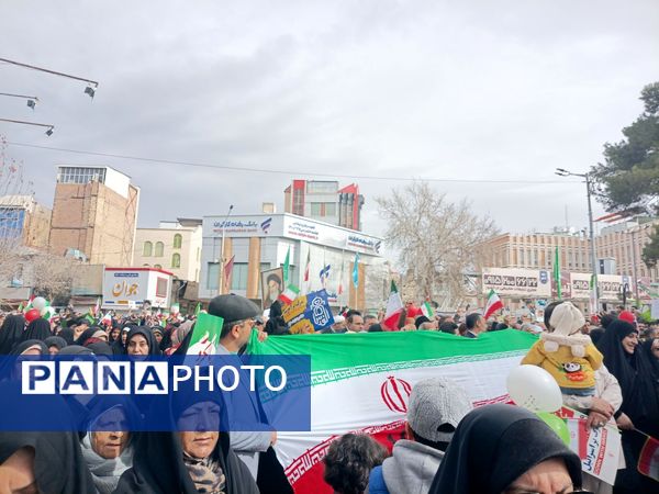 راهپیمایی یوم الله ۲۲ بهمن ماه امسال پررنگ تر از همیشه در شهر نیشابور 
