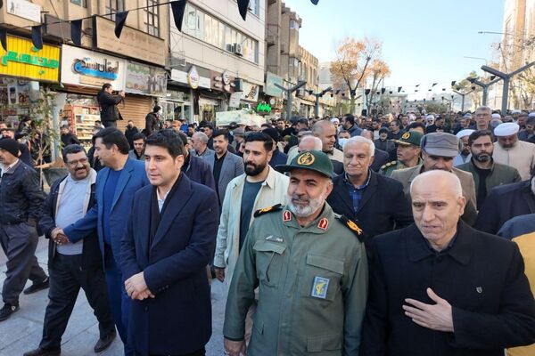 تشییع پیکر مطهر شهدای گمنام در کردستان 