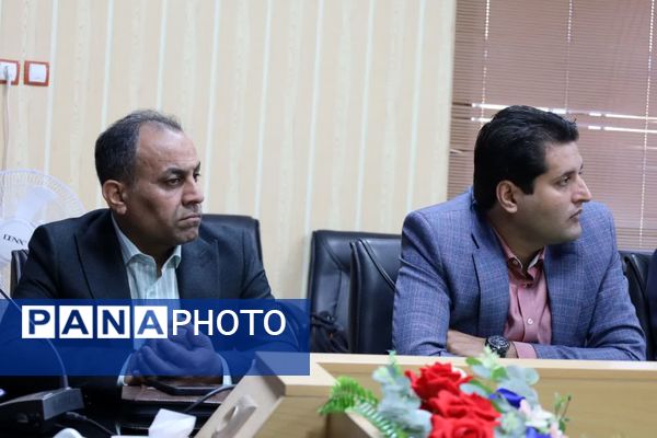 نشست شورای سازمان دانش‌آموزی یزد 