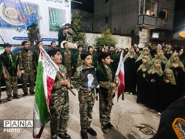 سفره افطاری خیابانی و تجمع منتقمین رهبر شهید در روستای ریحان‌آباد گلوگاه