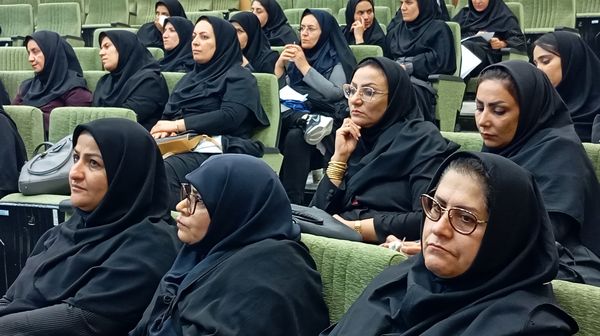 تجهیز مراقبان سلامت مدارس استان چهارمحال وبختیاری به ابزارهای نوین