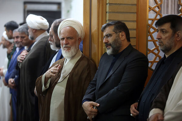 مراسم اربعین شهدای خدمت از سوی رهبر معظم انقلاب در قم 
