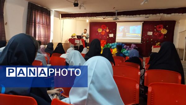 برگزاری کارگاه آموزش خبرنگاری ویژه دانش‌آموزان خبرنگار پانا در شهرستان فلاورجان 