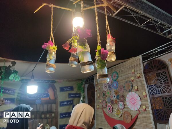 «از ریشه تا رویش» در باغ دولت‌آباد یزد