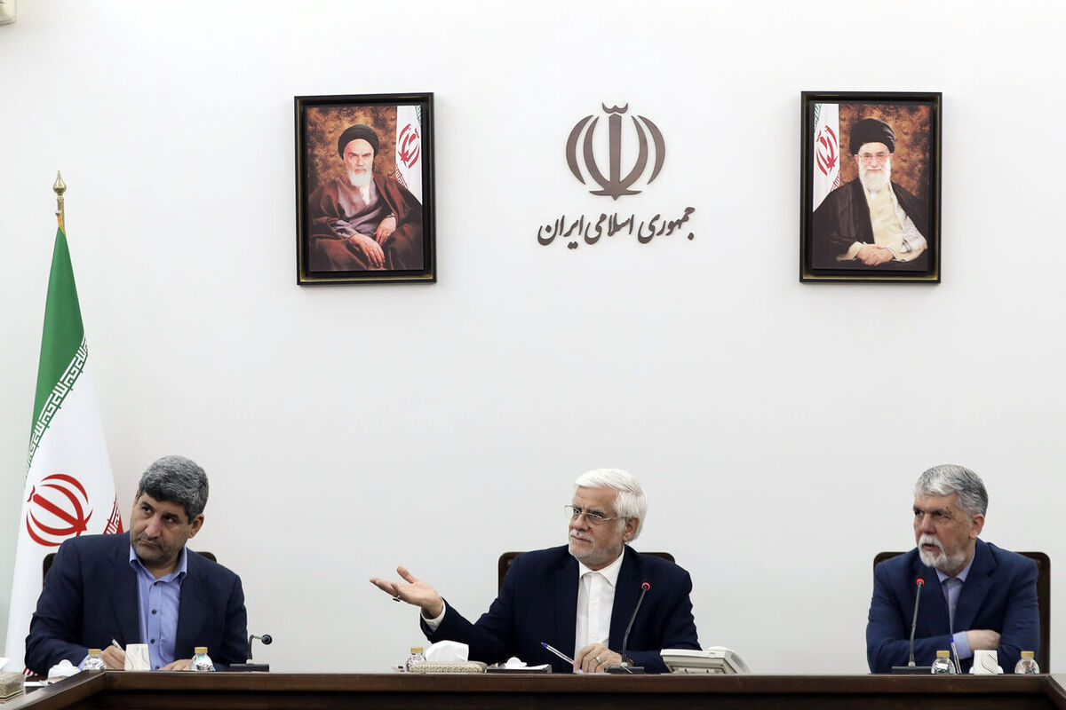 عارف: دولت به اهمیت مسائل فرهنگی واقف است