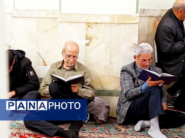 قرائت دعای کمیل در کاشمر