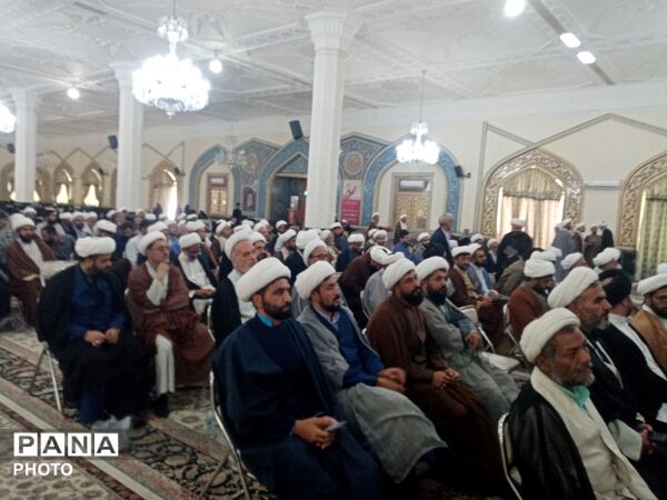 نشست روحانیون کاشمر با تولیت آستان قدس رضوی 
