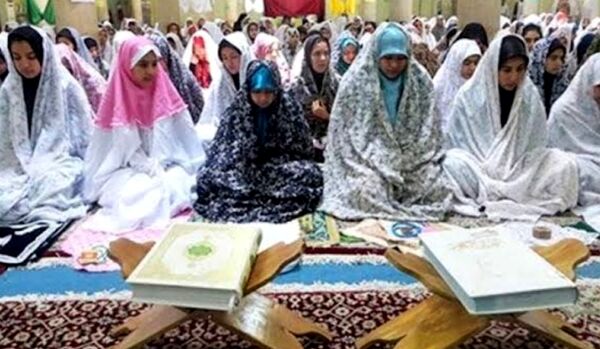  نوجوانان در اعتکاف مسجد امام حسین تهران