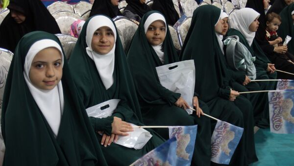 جشن میلاد حضرت فاطمه معصومه (س) و روز دختر در ورزشگاه ۶ هزار نفری انقلاب زنجان 