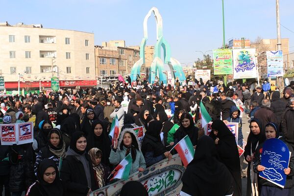 حضور پرشور مردم بهارستانی در راهپیمایی ۲۲ بهمن