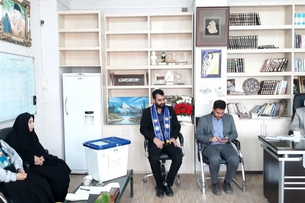 برگزاری انتخابات مجلس دانش‌آموزی در زارچ