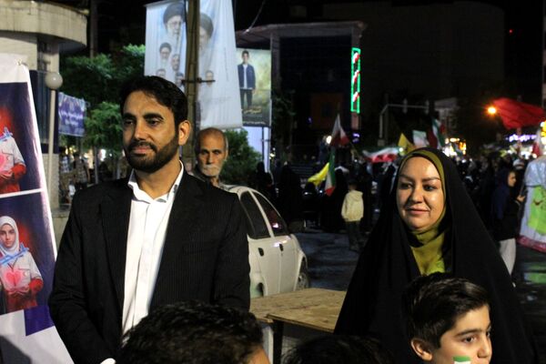 بازدید قائم‌مقام سازمان دانش‌آموزی از غرفه نوجوان مبارز و شهدای دانش‌آموز ورامین