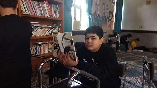  تفریح و مطالعه در دل اعتکاف