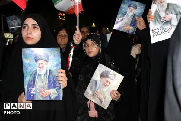 مراسم سازمان دانش‌آموزی فاروج به یاد دانش‌آموزان شهید میناب