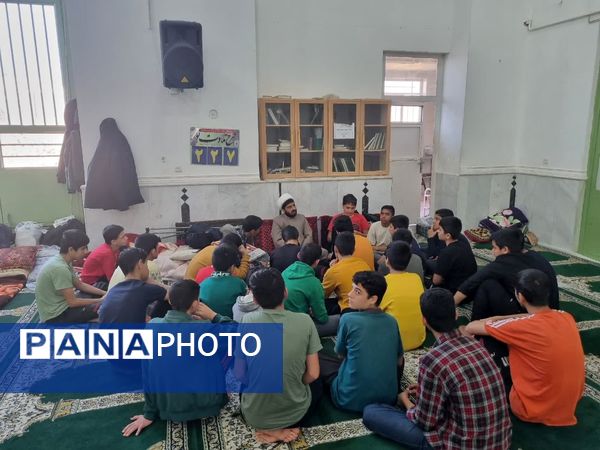 حلقه‌های صالحین اعتکاف در شهرستان خلیل‌آباد 