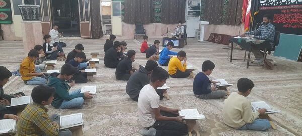 جلسه قرآنی و آموزش تخصصی قرائت قرآن کریم شهدای فدافن