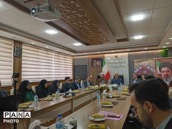 آیین سپاس معلم در ناحیه ۳ تبریز 