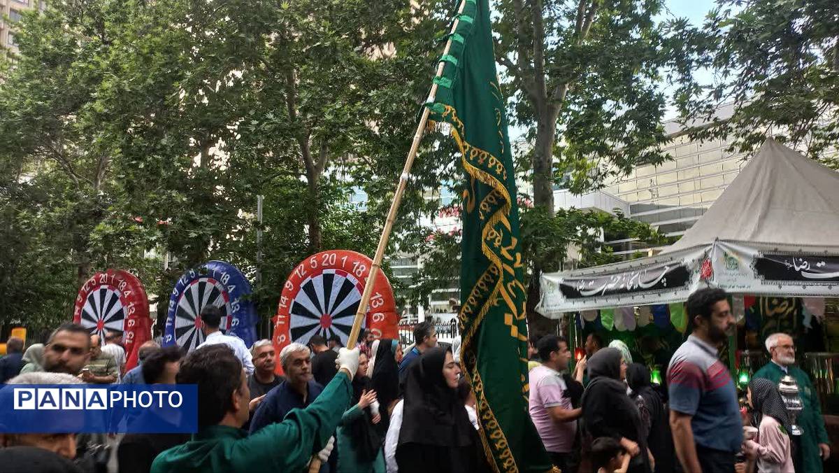 تهران در لباس سبز تولد امام رضا (ع) 