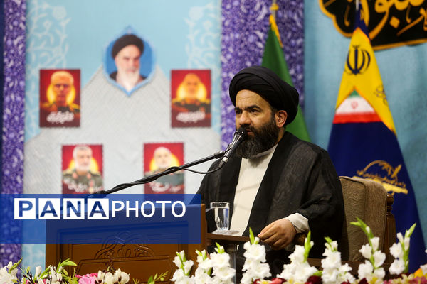 وداع مردم قم با پیکرهای مطهر 6 شهید حمله ناجوانمردانه رژیم صهیونیستی 