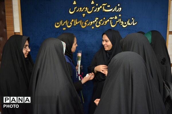 روز خبرنگار با حضور وزیر آموزش و پرورش