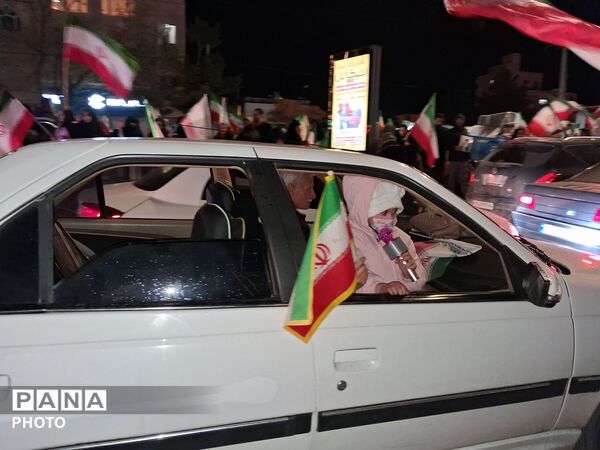 رژهٔ خودرویی در بلوار فضل نیشابور