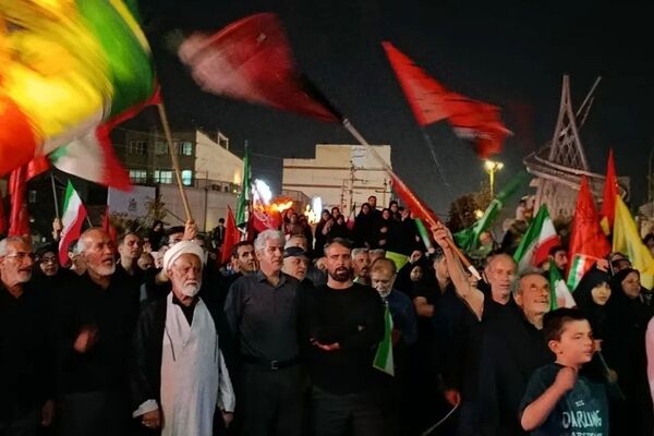 شب صد و پنجاه و پنجم و تداوم نبض زندگی در میدان ایستادگی