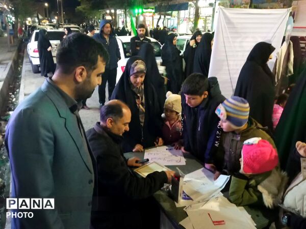 روایت خیابان‌های بناب از اربعین رهبر شهید و شهدای دانش‌آموز