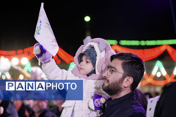 همخوانی سرود «سلام یا مهدی» با حضور ابوذر روحی در مسجد جمکران