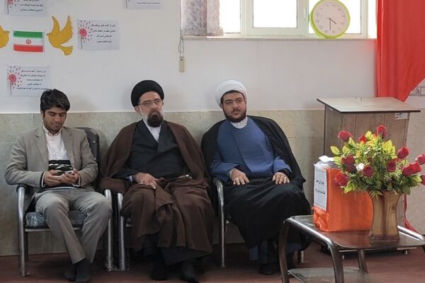 روایت همدلی دانش‌آموزان مدارس شهرستان آباده در پویش «ایران همدل»