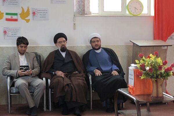 روایت همدلی دانش‌آموزان مدارس شهرستان آباده در پویش «ایران همدل»