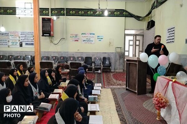 اجلاسیه نماز همراه با محفل انس با قرآن کریم در مسجد ابوالفضلی نیشابور 