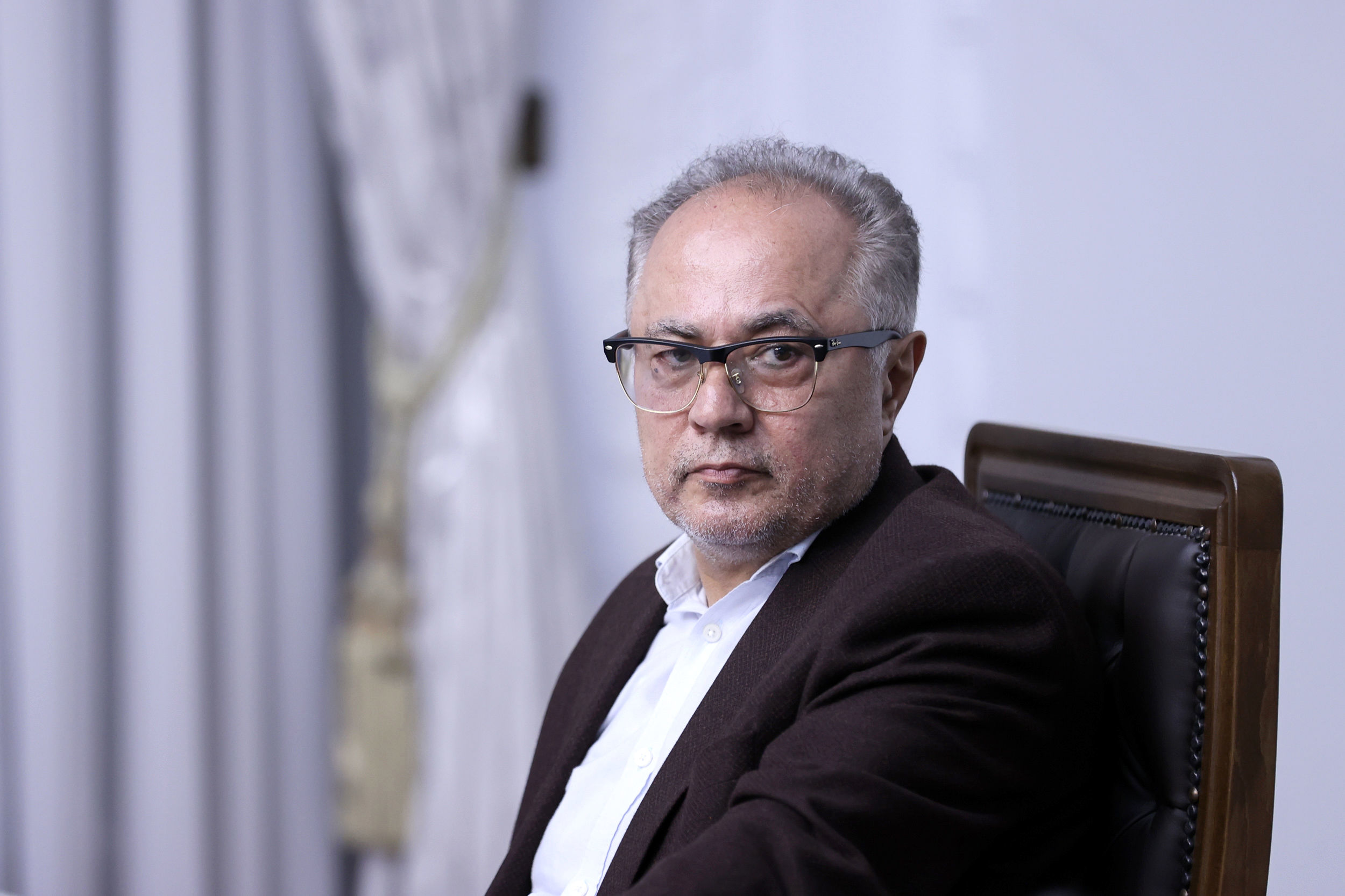 افزایش اختیارات استانداران در دستور کار دولت چهاردهم 
