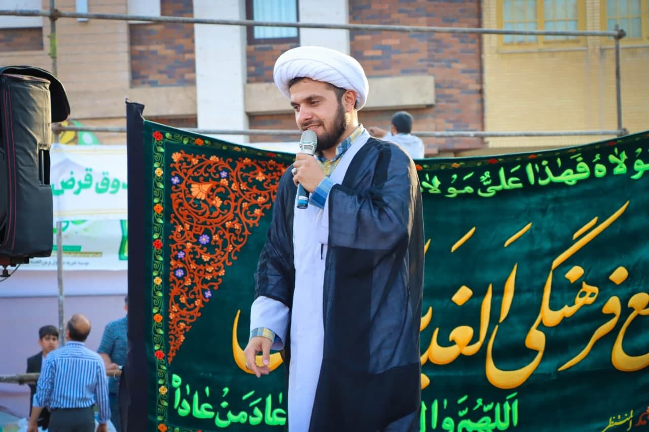غدیر کیلومتری کاشان؛ جشن بی‌وقفه‌ی ولایت در چهارراه نماز