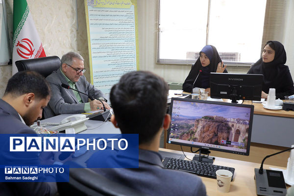 دیدار اعضای هیات رئیسه مجلس دانش‌آموزی با دبیرکل شورای عالی آموزش و پرورش