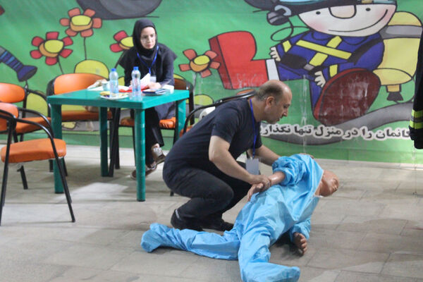 رقابت‌های مراقبین سلامت قم در بخش امداد و نجات