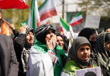 مراسم خون‌خواهی و بزرگداشت اربعین شهادت امام امت میدان امام خمینی(ره) شهرستان کوهدشت