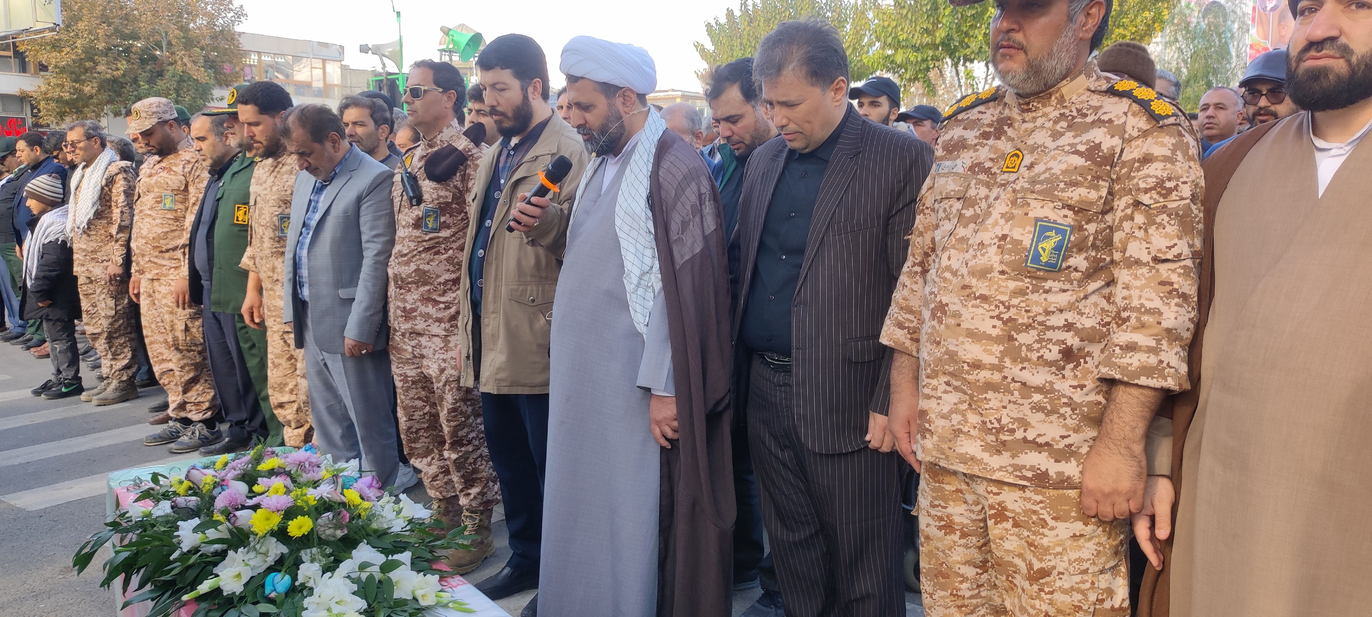 وداع با پیکر جانباز شهید، عبدالحسین خاکشور در شهرستان شیروان