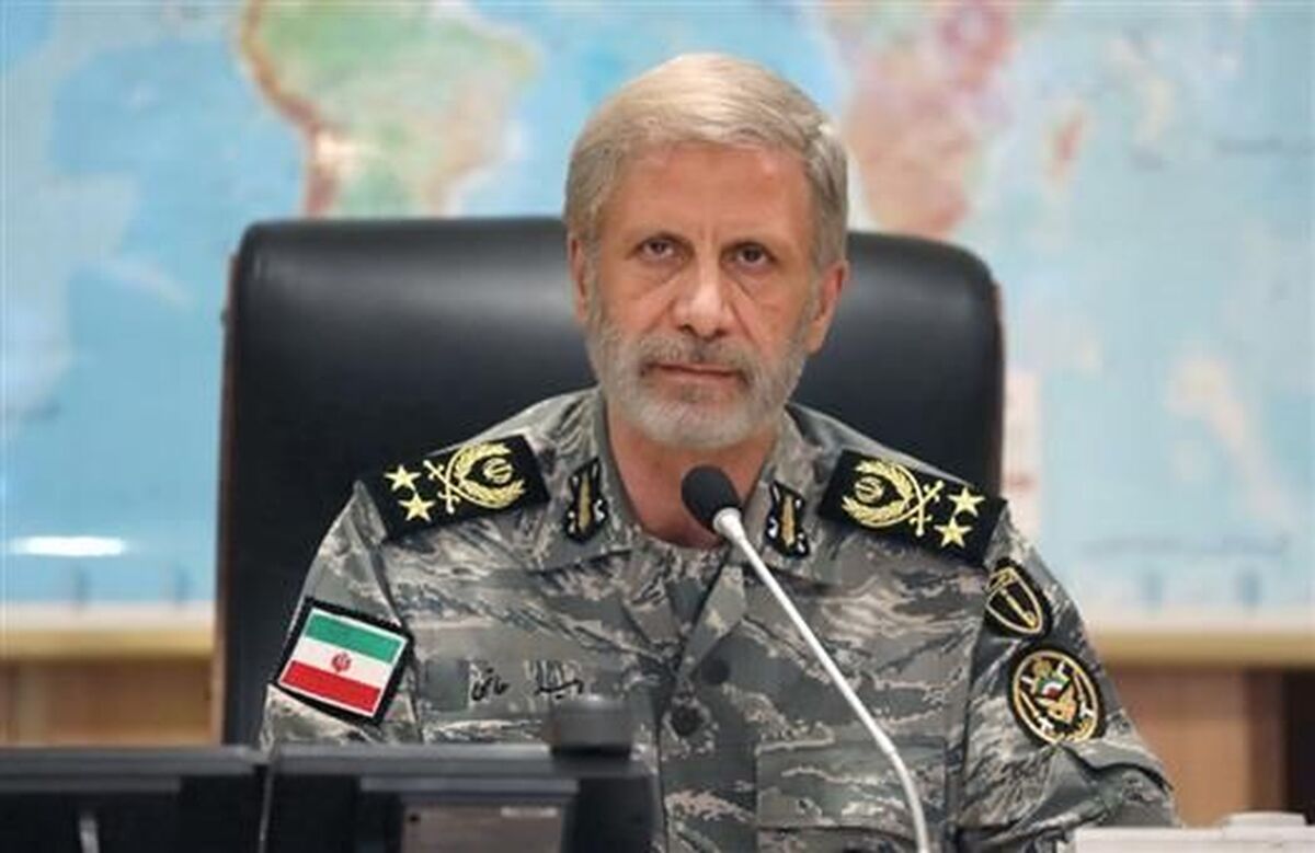 فرمانده کل ارتش: در برابر هرگونه تهدید دشمن می‌ایستیم