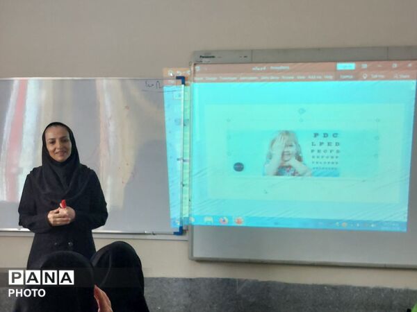 تداوم آموزش و توانمندسازی مراقبین سلامت مدارس در مشهد
